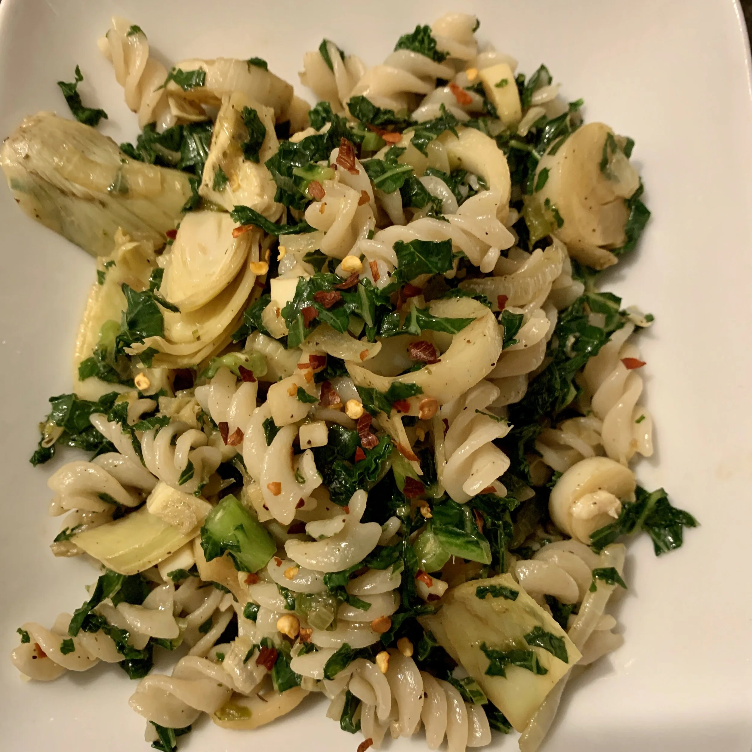 Kale, Artichoke Hearts &amp; Hearts of Palm Over Gluten Free Pasta