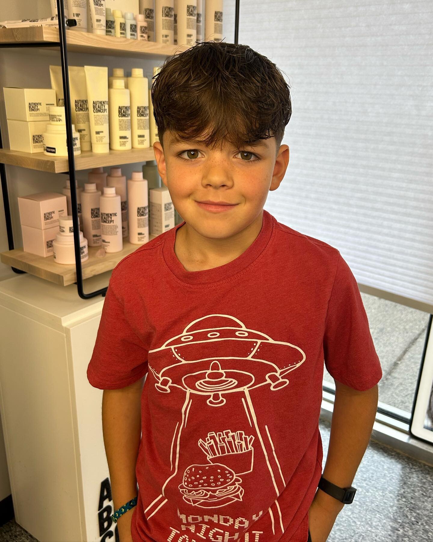 New cut, same adorable smile! 

Meet Emmett, the cutest kid who just got a fresh haircut! With this stylish cut, Emmett is ready to walk into summer with nothing but a smile on his face. 

Whether he&rsquo;s playing on the playground or sharing a lau