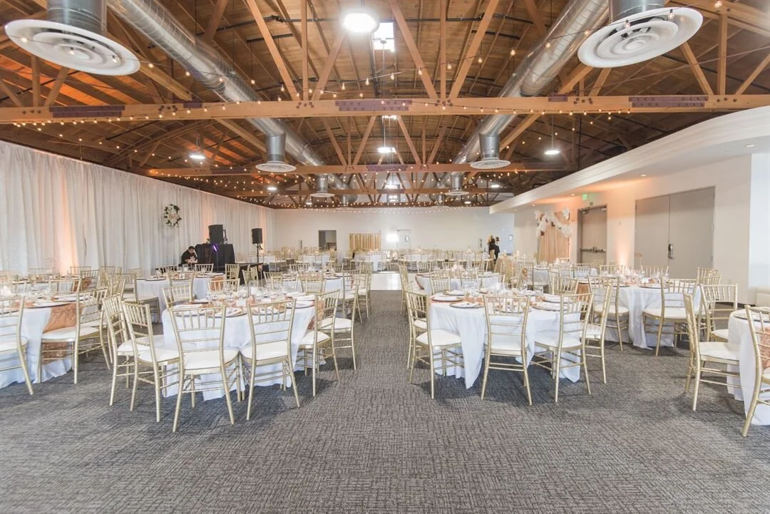 CATALINA ROOM