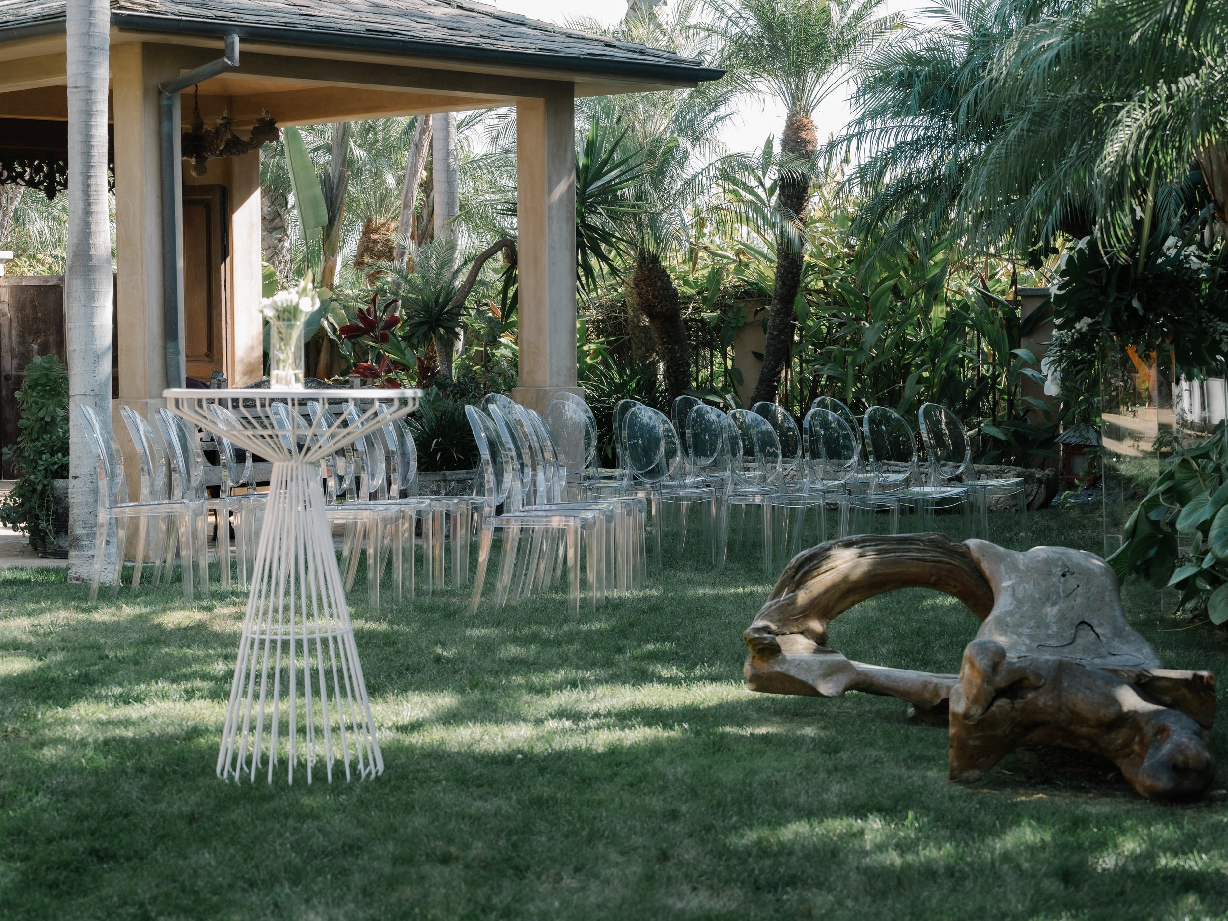 trynhphoto-wedding-photographers-laguna-beach-california-elopements-intimate-weddings-venues-white-coastal-palms-89.jpg