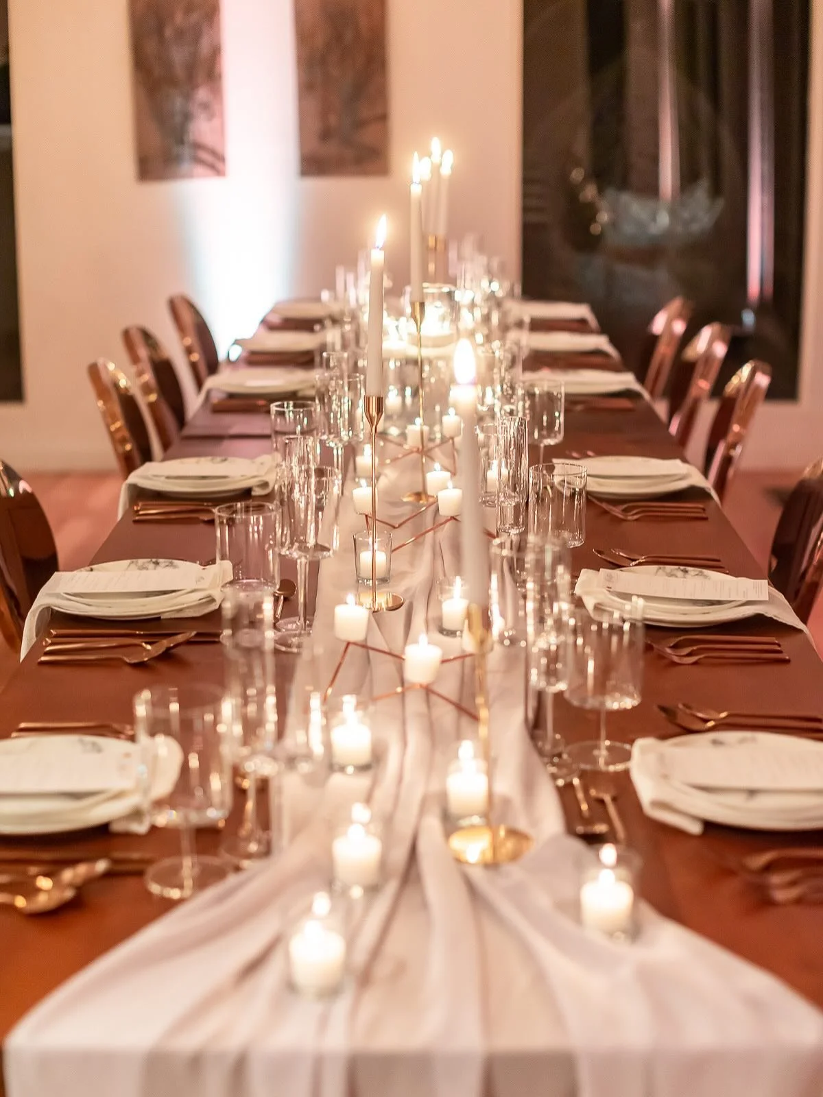Our Tuxedo Menu isn&rsquo;t just about taste &mdash; it&rsquo;s about atmosphere. From polished glassware, to custom menus, to crisp napkins folded with precision, each place setting sets the stage for an evening of refinement. Because dining, when d