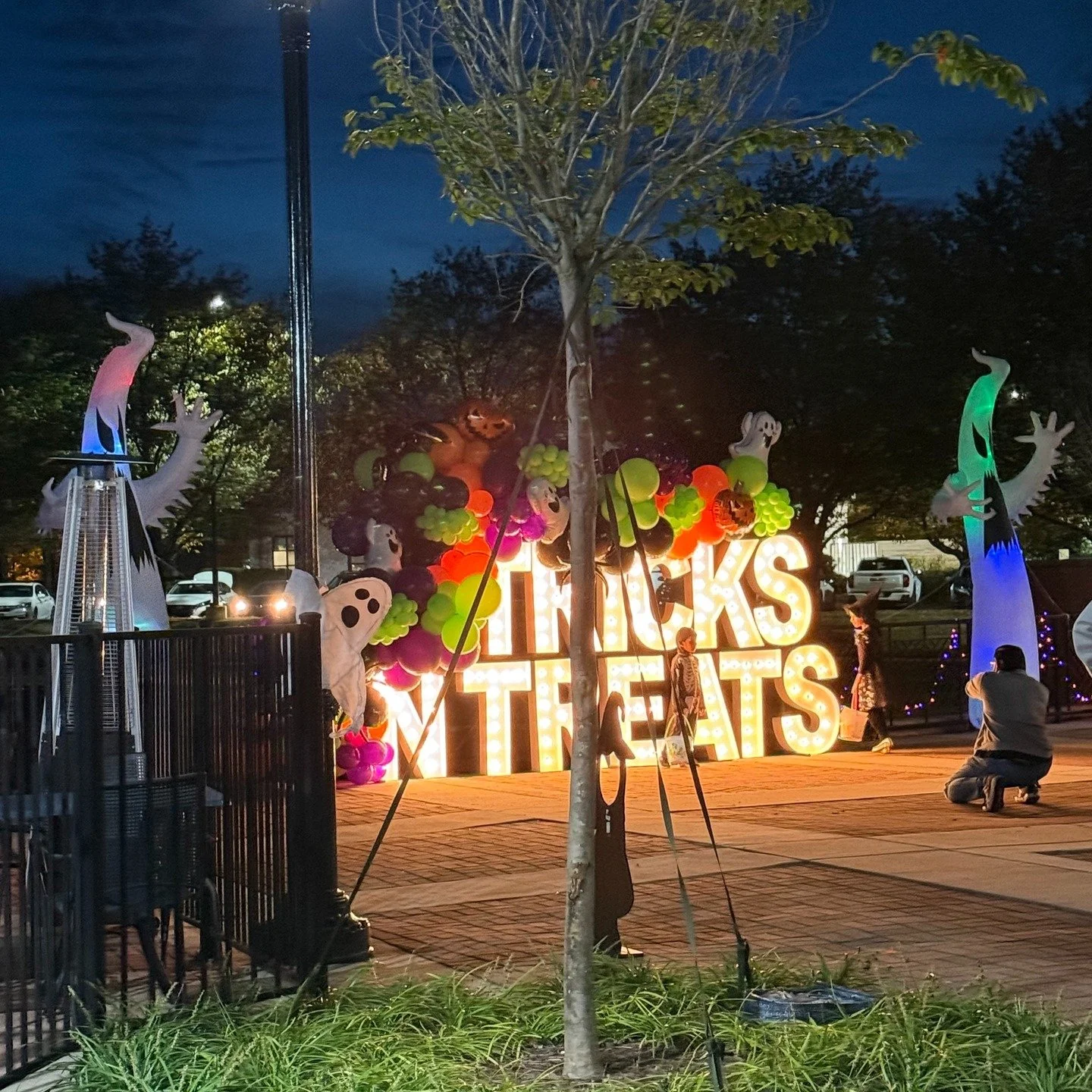 The team loved the vibe at Northcross Shopping Center this past weekend. With stiltwalkers, strolling skeletons and tons of candy, even the dogs have a fangtastic time!