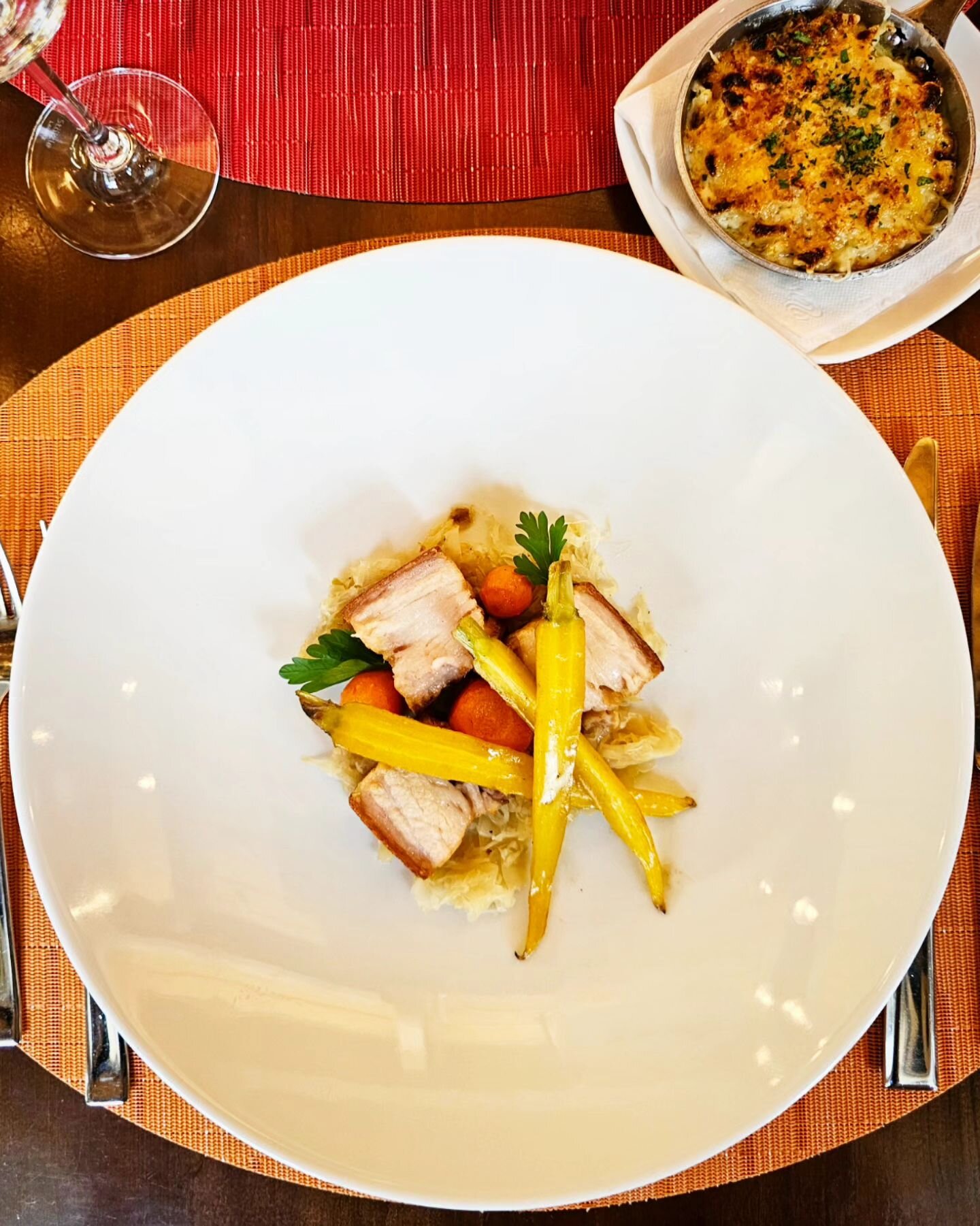 Pork Belly Choucroute
~Spaetzle Gruy&egrave;re Gratin, Sauerkraut

The Chefs' House is a student-run, fine dining experience located in the heart of downtown Toronto.

Book your reservation at opentable.ca 
.
.
.
.
.
.
.
.
.
.
#thechefshouse #georgeb