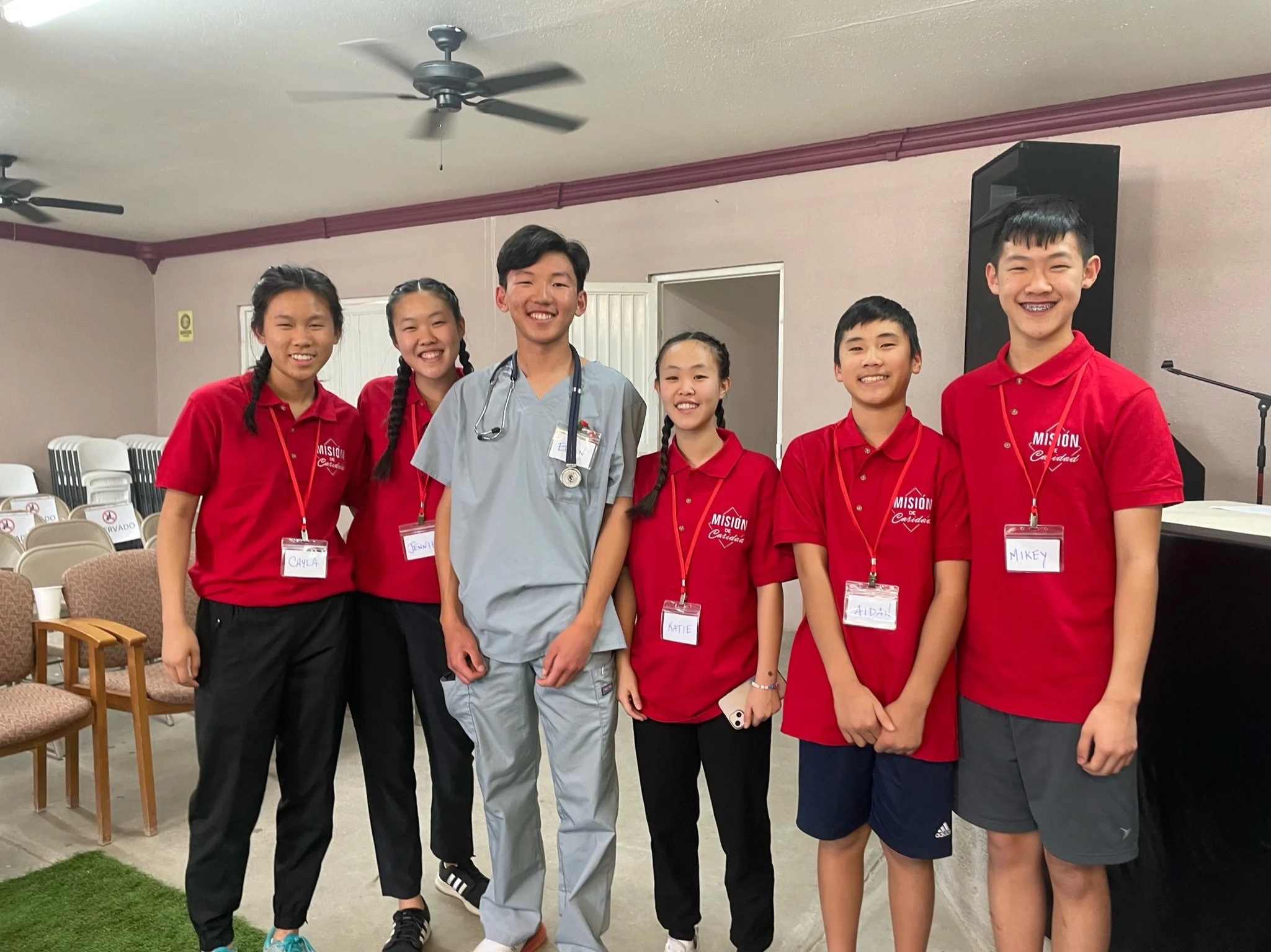 From Boston to Besitos: 3 Teenagers Share their Stories from MdC's Medical Fair