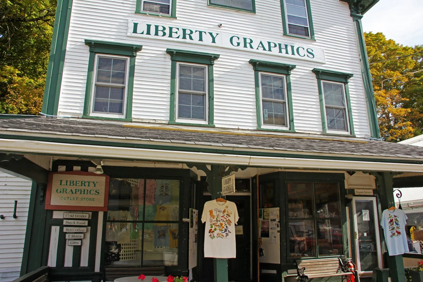 Inspired by nature: Liberty Graphics’ blend of art and ecology fits Maine to a tee