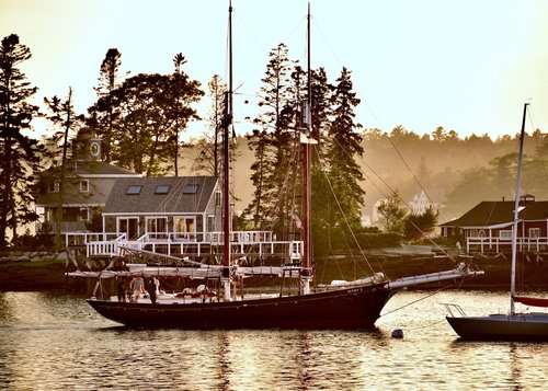 A Jaunt Through Boothbay Harbor, Maine: Photo Tour and List of Activities