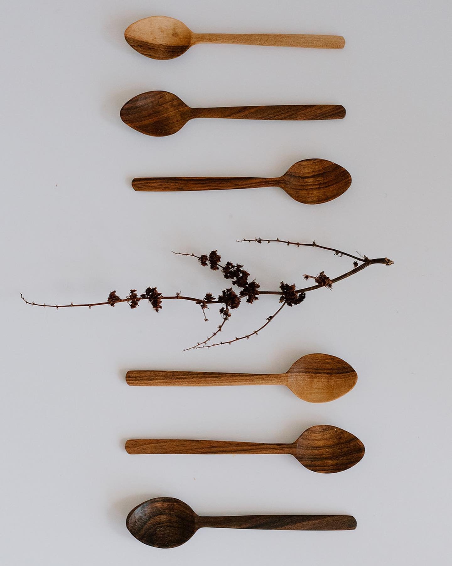 Only a few of our Hand Carved Moroccan spoons left on the website ✨

Perfect for use in the Kitchen or as part of of your skincare routine, they add a rustic aesthetic to any house hold 

They come in two sizes

- Large serving spoon 
Or
- Slightly l