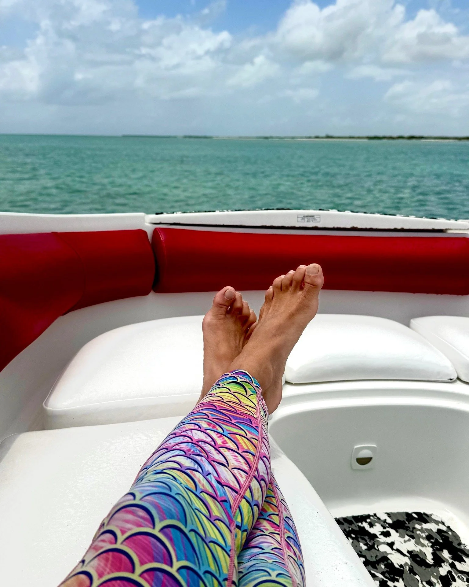 Feet up, sun shining, ocean breeze in your hair ☀️✨
This is what island time feels like with Silly Creek Water Sports. We take you beyond the busy bays to the hidden south and west sides of Providenciales calm turquoise shallows, untouched coral reef