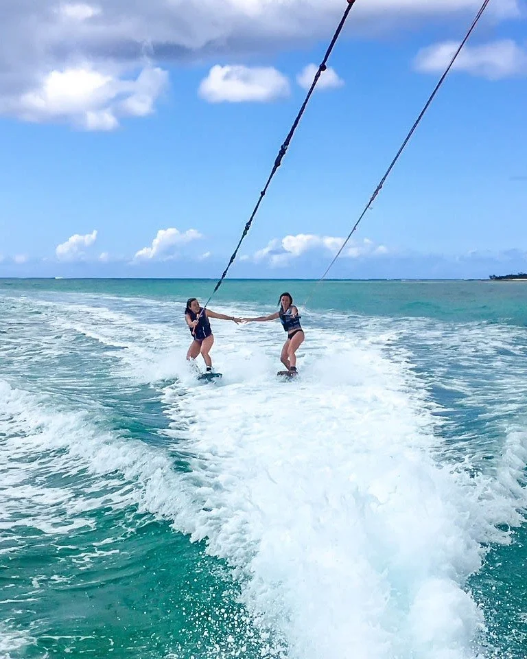 Wakeboarding, waterskiing, tubing and more are all part of a Silly Creek private boat charter. Our experienced crew gives patient instruction so beginners and pros alike can enjoy every ride.
Which water sport would you try first?

#WaterSportsTCI #S