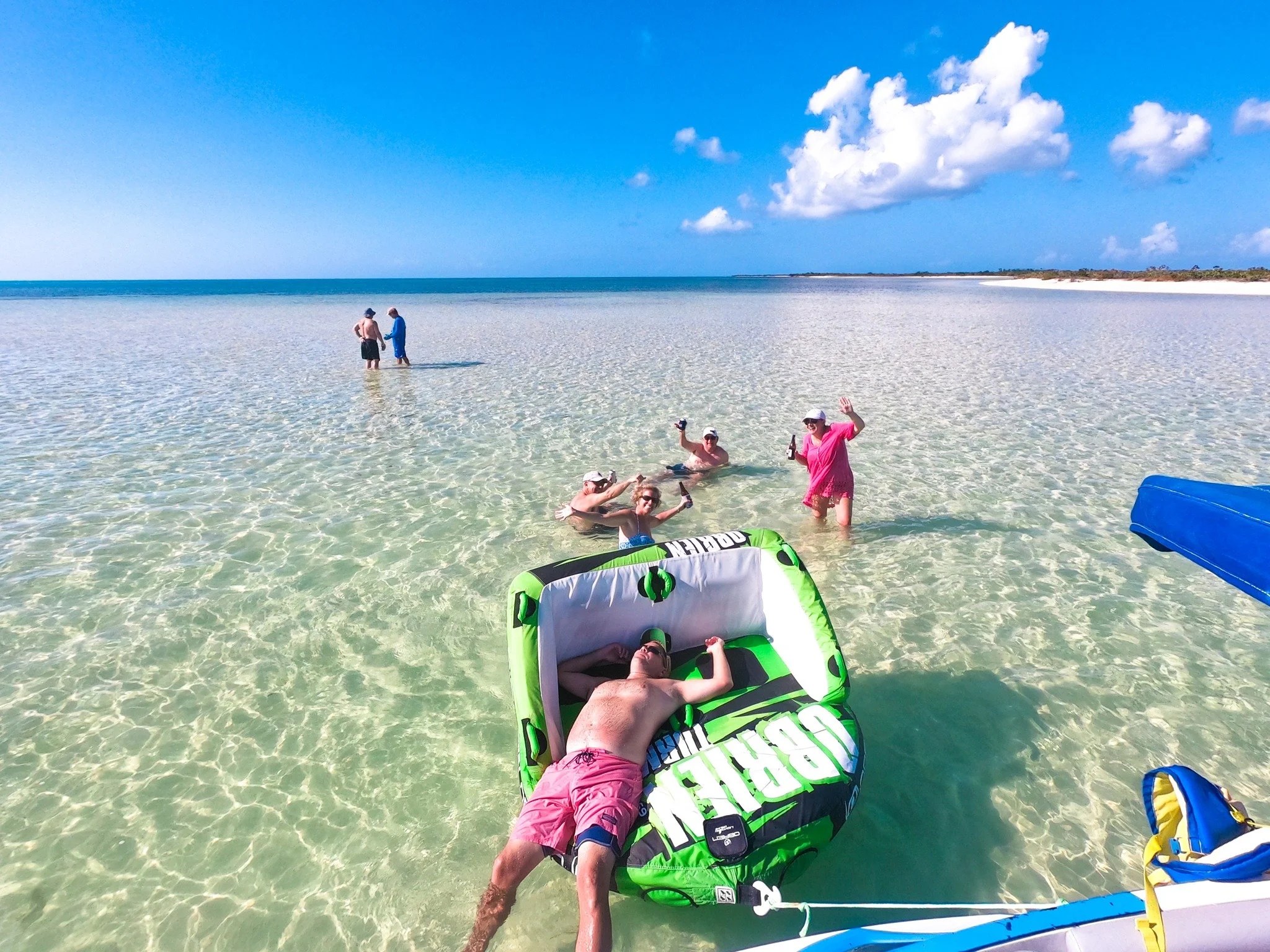 Relax, float, repeat 🌊

#TurksAndCaicos #IslandRelaxation #SillyCreekWaterSports
