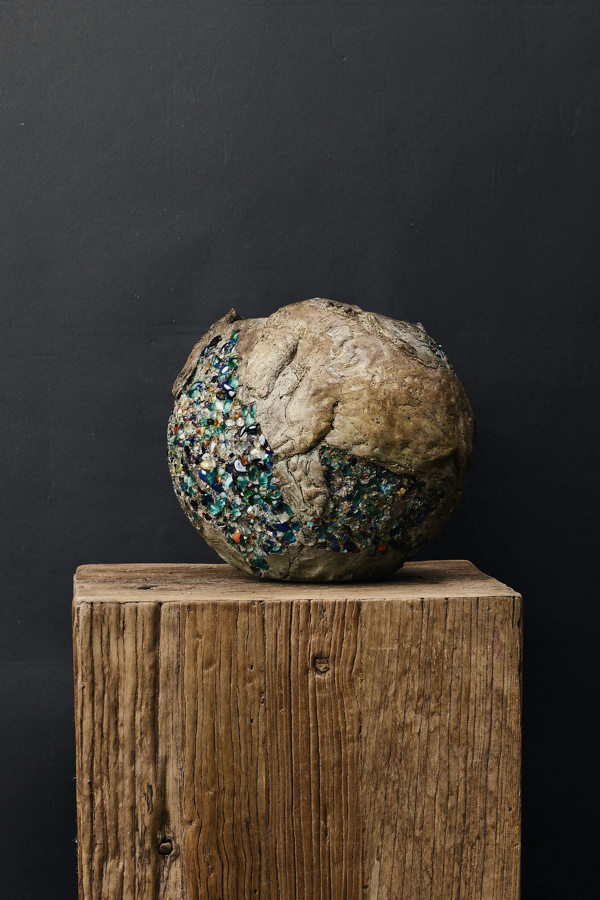 Two Horse Bowl with Glass