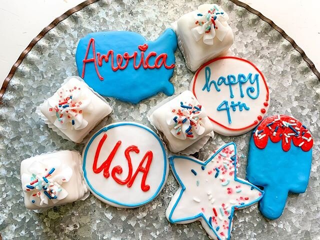 We are getting ready for July 4th!! We have these assorted sugar cookies for $24 a dozen &amp;&amp; petit fours for $23 a dozen! Give us a call to place your order at 601-278-0635 and check back tomorrow for another 4th of July option! 🇺🇸🎆🗽