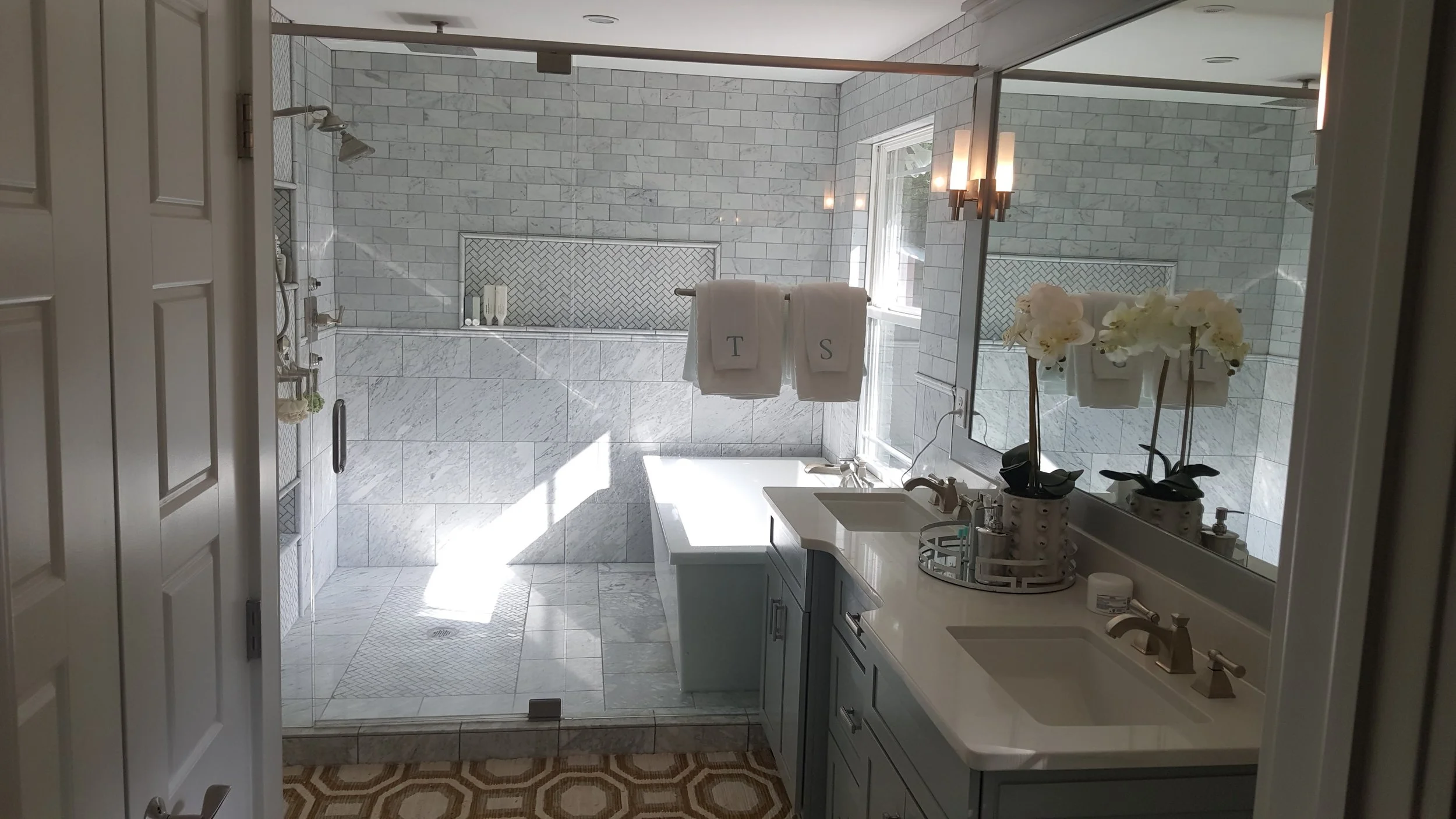 MasterBathroom2.jpg