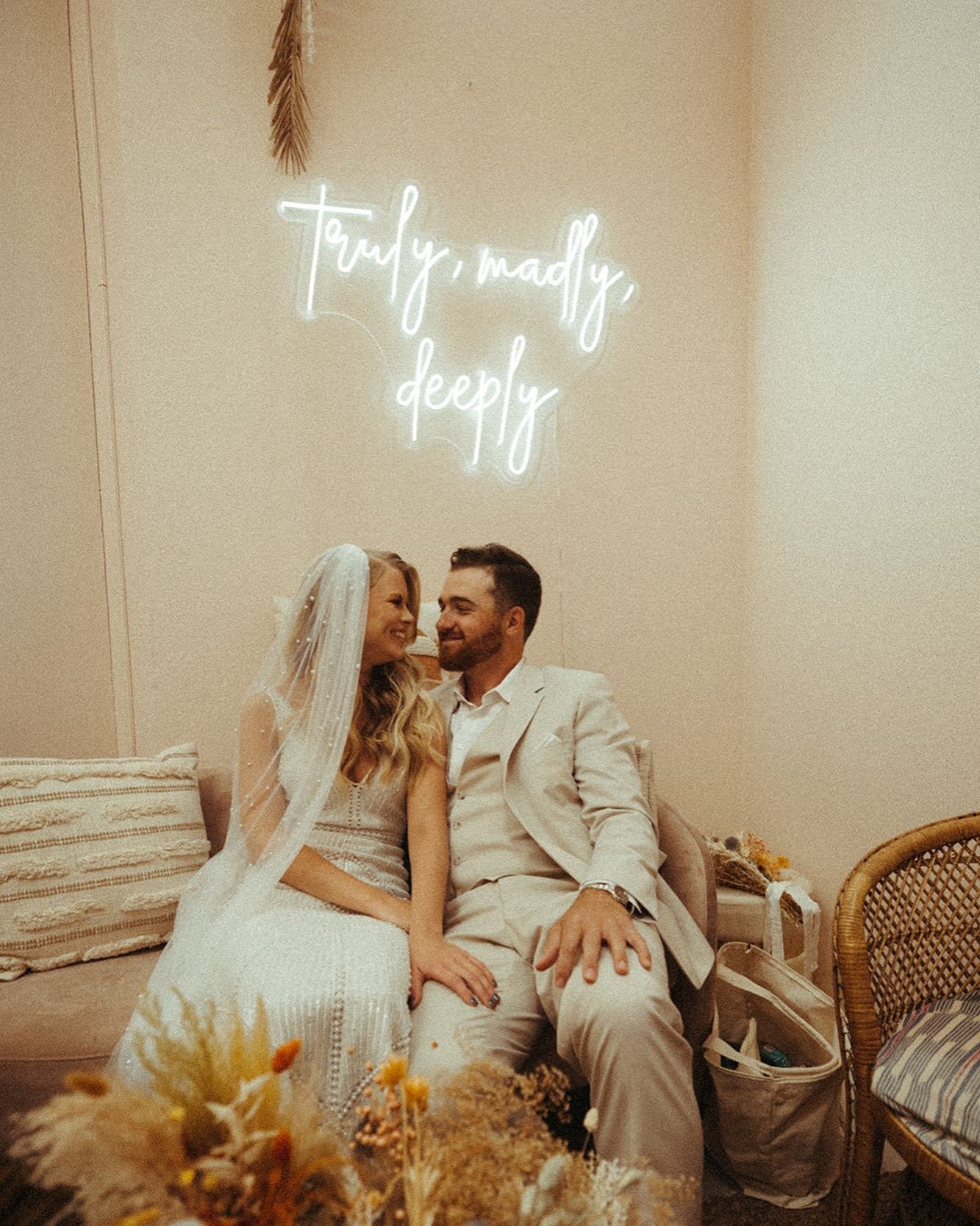 Our bridal lounge is the perfect place for our newlyweds to tuck away for some quiet time during a busy wedding day, and it also doubles as a great photo spot!

Captured by @christackphoto 

#thepennyslo #sanluisobispowedding #sanluisobispoweddings #