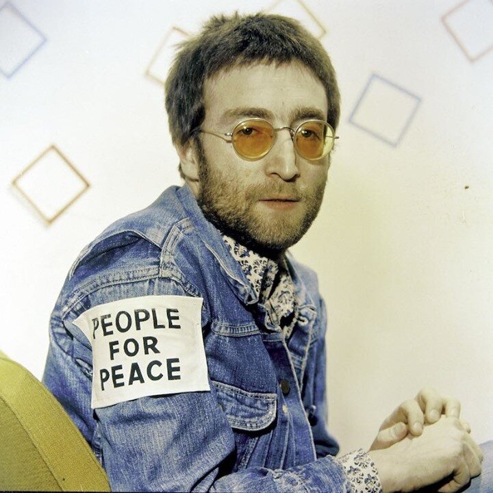Today in music! John Lennon appealed the US Immigration office in New York in 1972 after he was served deportation papers resulting from a cannabis possession charge in 1968.

#todayinmusic #the500podcast #johnlennon