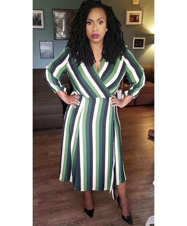 &ldquo;Every woman is a rebel&rdquo; - Oscar Wilde ✊🏾
What are you rising up against?
What archaic rules are you disrupting?
What are you innovating?
And who says you can&rsquo;t do it in an amazing dress and great pumps!
#TheSquad #AyannaPressley @