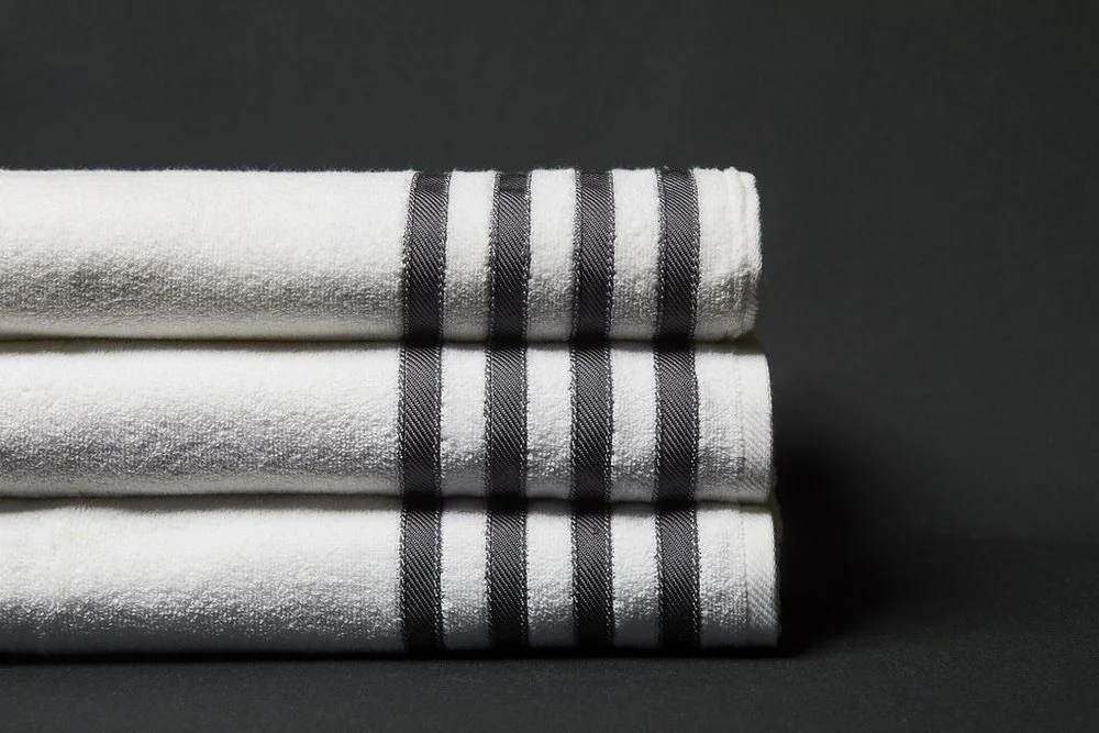 hotel-pool-towels-Stripe-ss