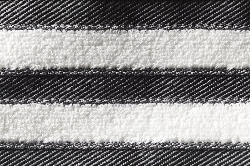 hotel-pool-towels-Stripe-ssg