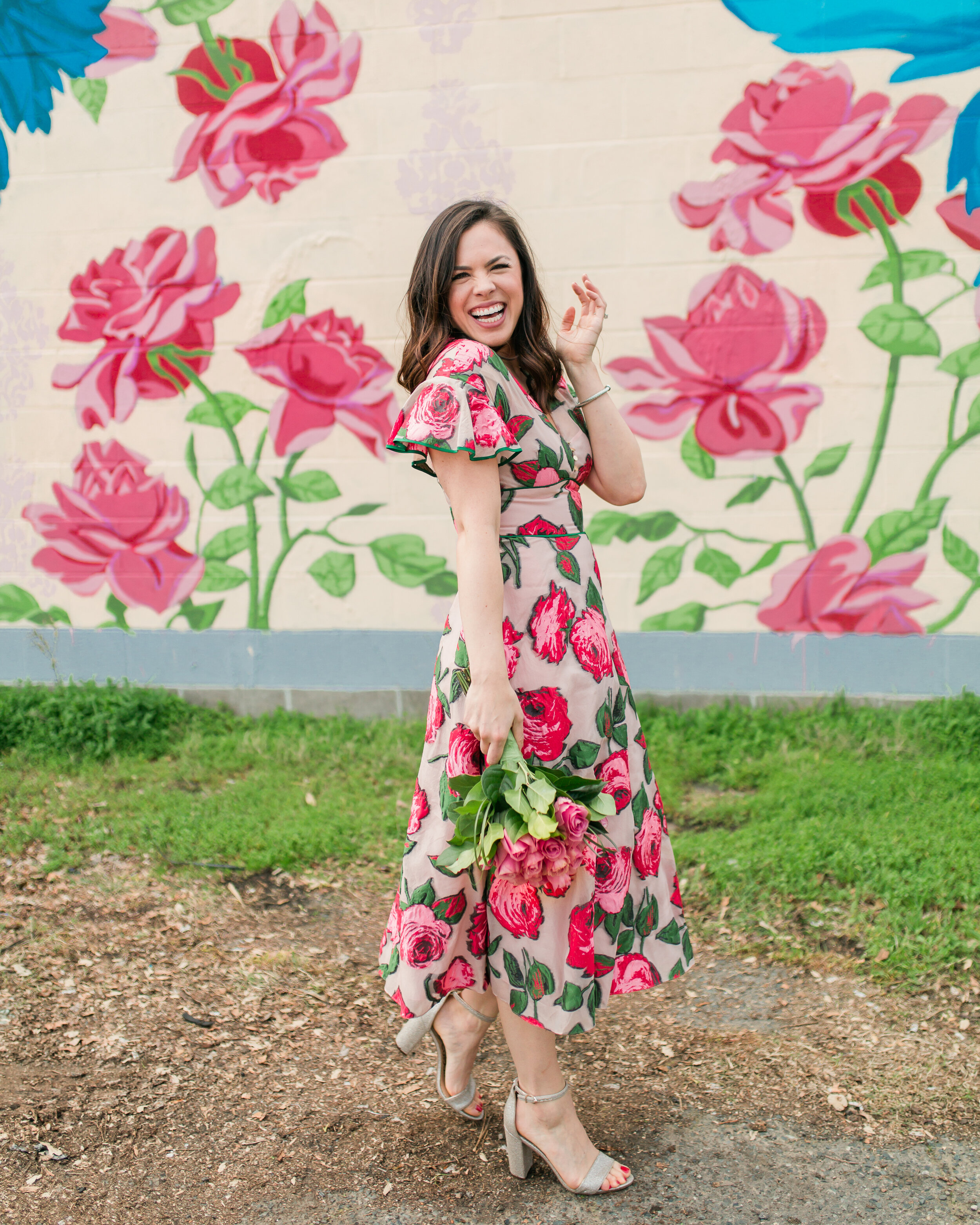 ChristinaBestPhotography_Dressed_to_Match_Michelle_roses-24.jpg