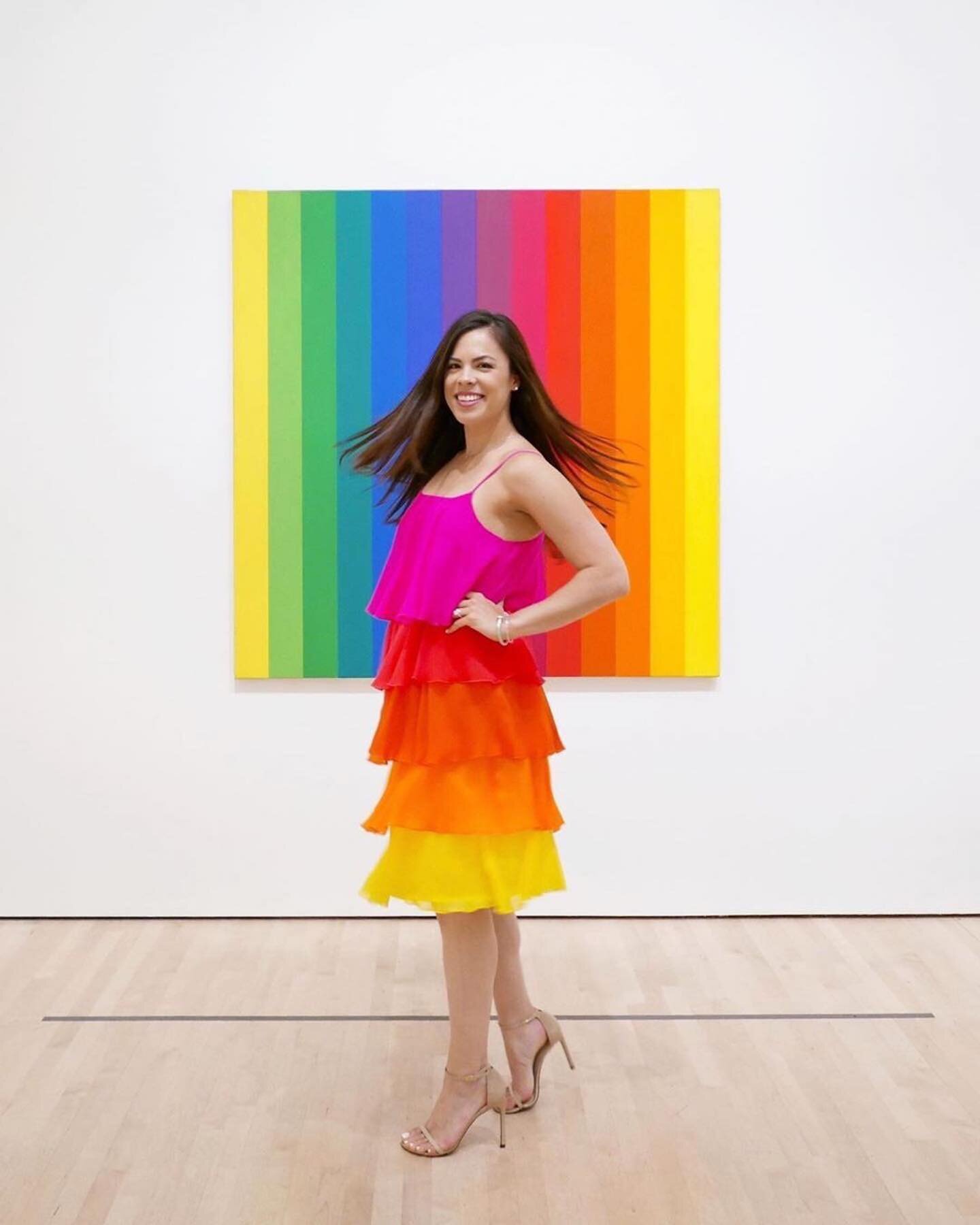 💛💚💙💜❤️🧡 If I had to pick a favorite, this would be the one 🤩 A happy #dressedtomatch moment with Ellsworth Kelly&rsquo;s piece at @sfmoma ✨ I hope this match brightens your feed today! 🎨🌈