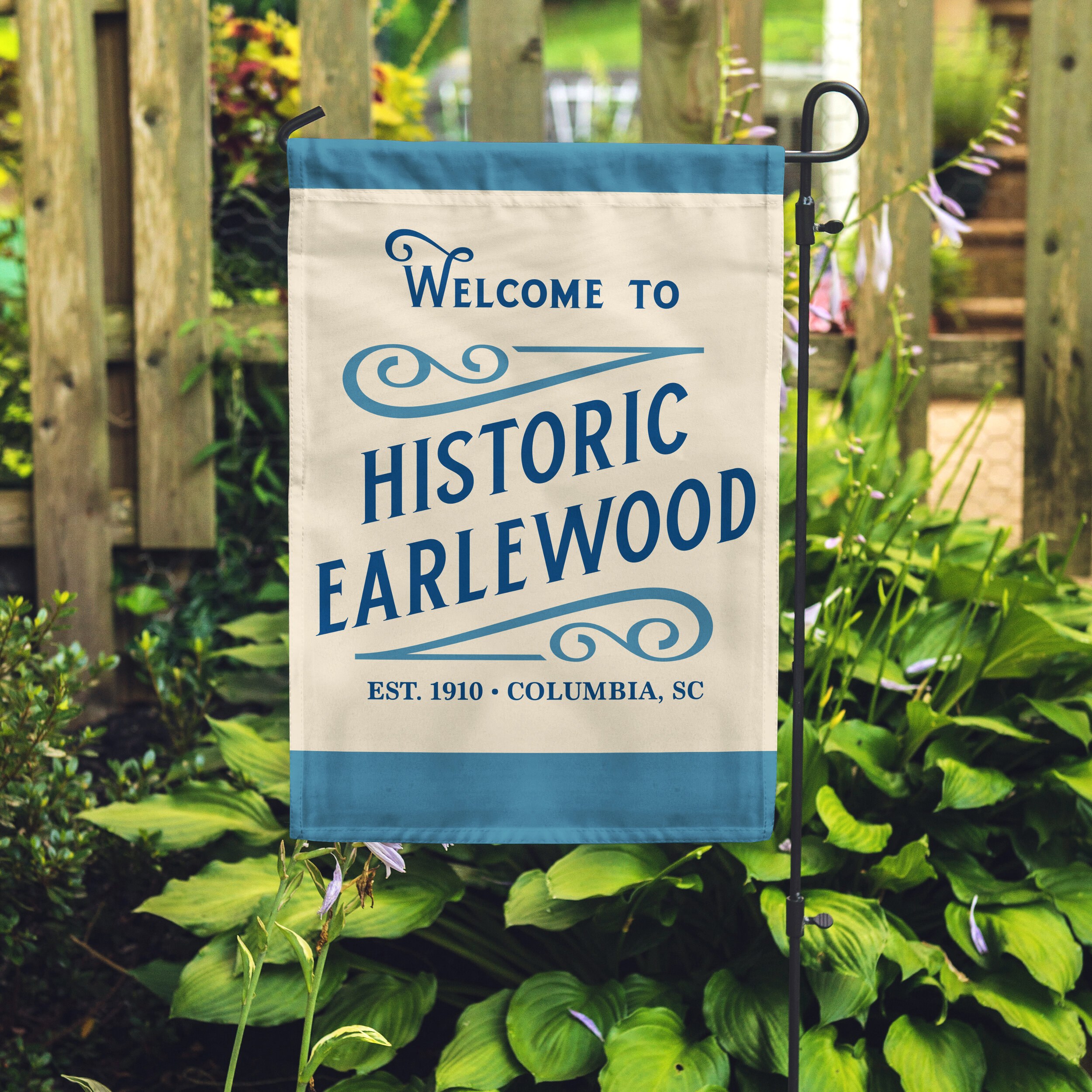 HistoricEarlewood_GardenFlagMock_21_21.jpg