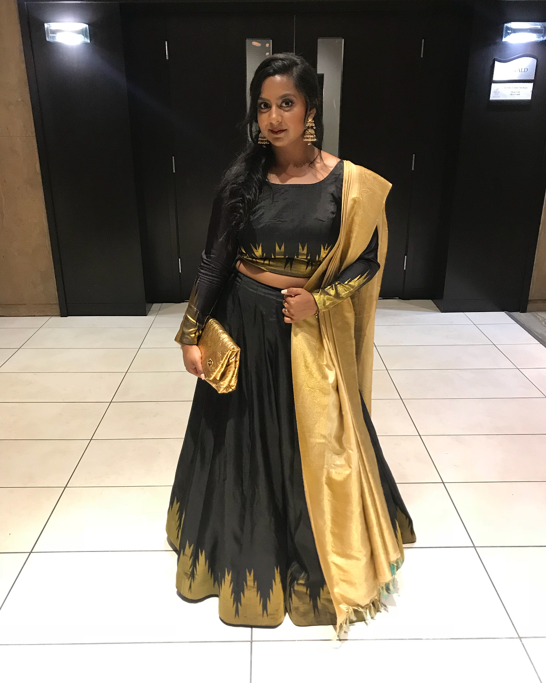 black & gold lengha.jpg