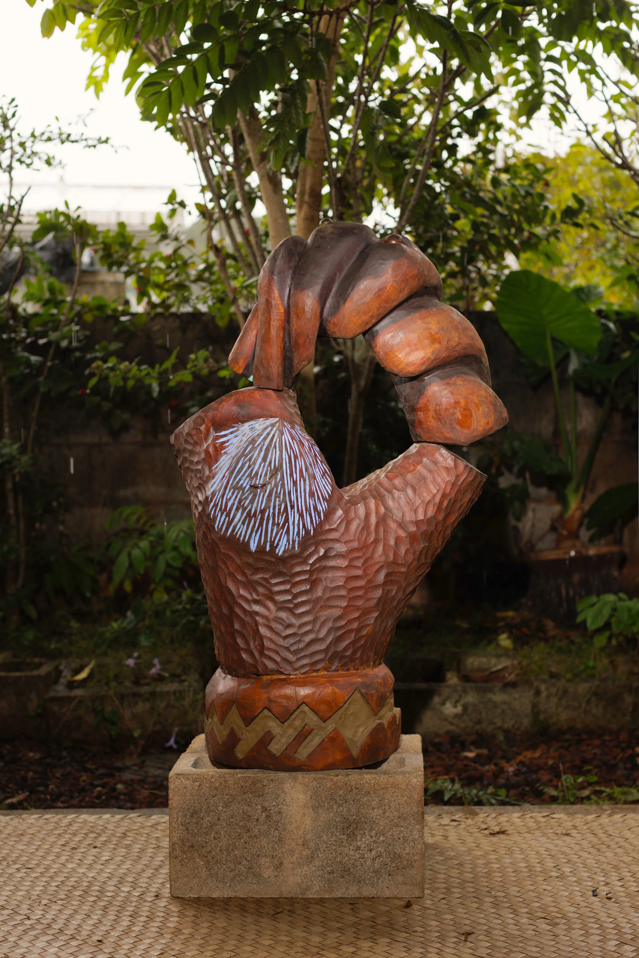 Amber Khan_Sculptures_Wahi Pana_Hale‘iwa_Feb_6_26-23.jpg