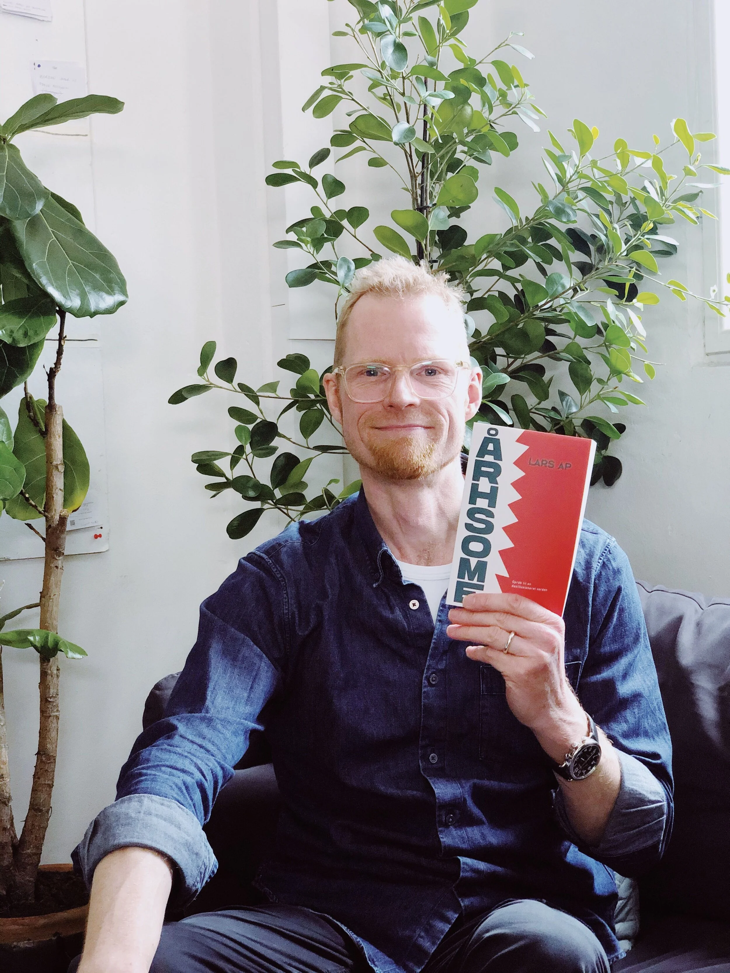 Ep. 26 - Lars A.P. fra Fucking Flink gør op med travlhed i ny bog.