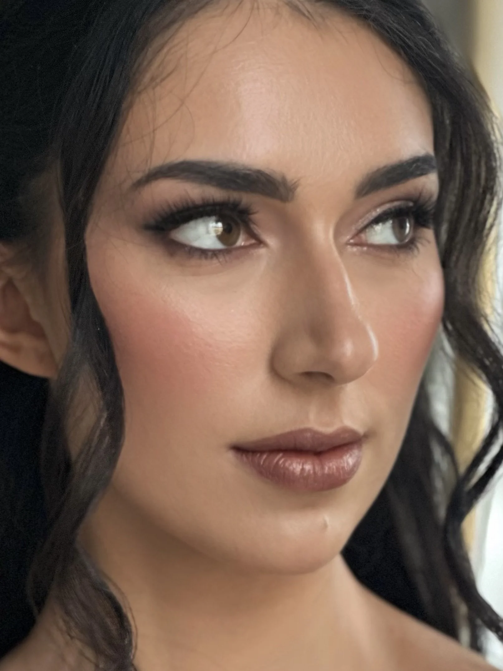 Facetune_16-12-2025-14-39-50.jpeg