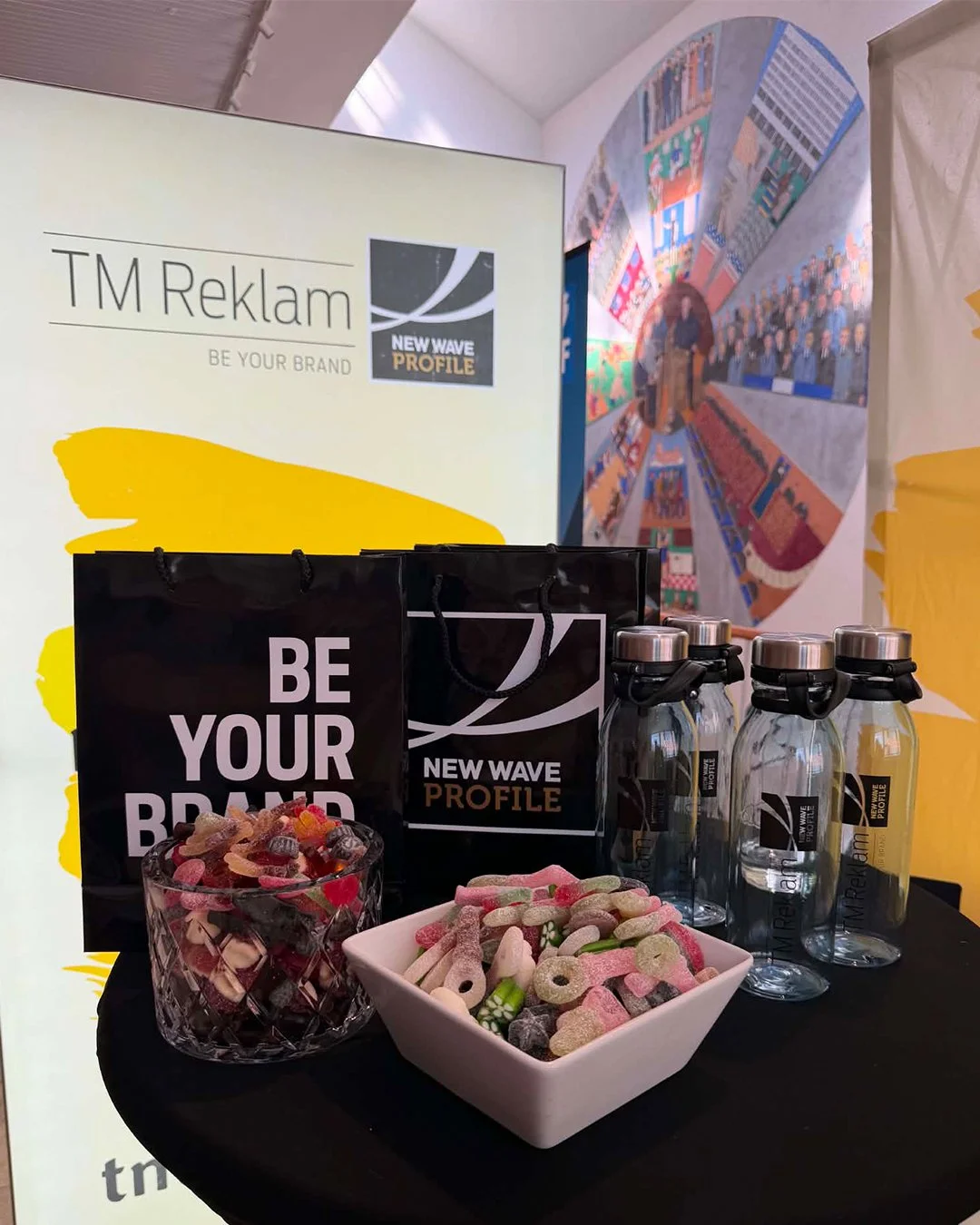 S&ouml;ndag, m&aring;ndag och tisdag finns vi som profilleverant&ouml;r plats p&aring; Elektrikernas kongress 👋⚡️

#tmreklam #newwaveprofile #presentreklam #profilreklam #profilmaterial #elektrikerna #kongress