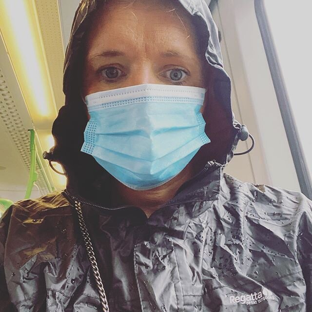 #morningcommute #waterproof #coronaproof #stayalert #fashionfail