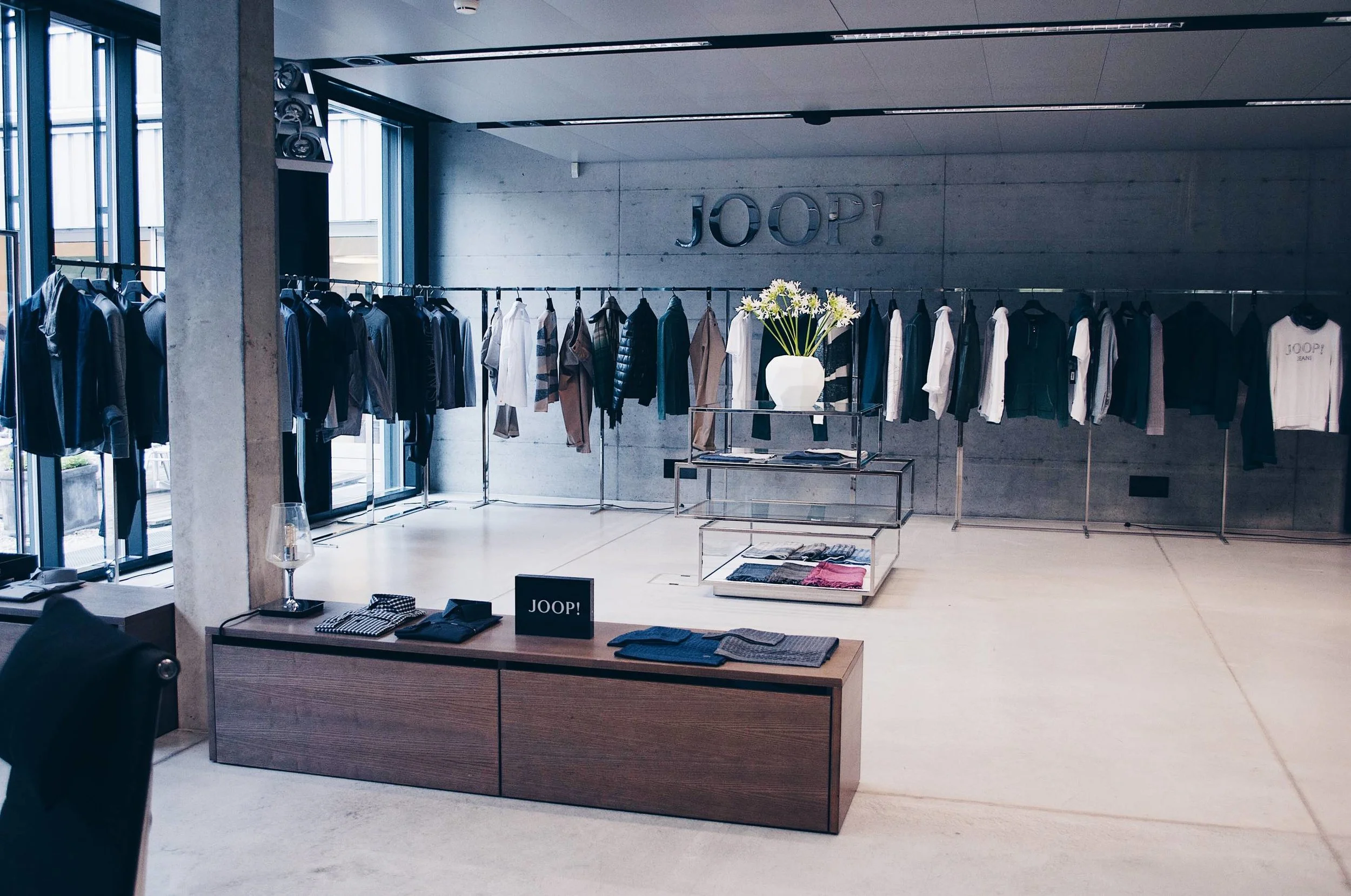 Inside — Holy Fashion Group (DE)