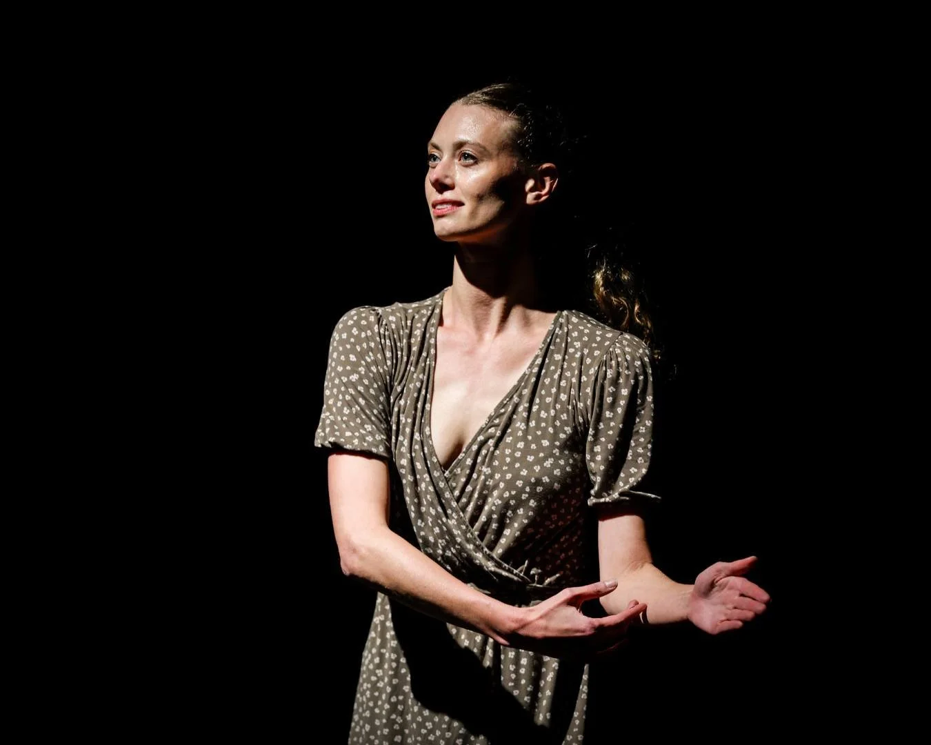 Don your favorite pair of red socks to learn &quot;The Introduction&quot; from @anamarialookatu's &quot;Is this good?Embody the rigidity and (false?) confidence of this section of the piece as the character introduces herself to the audience... with 