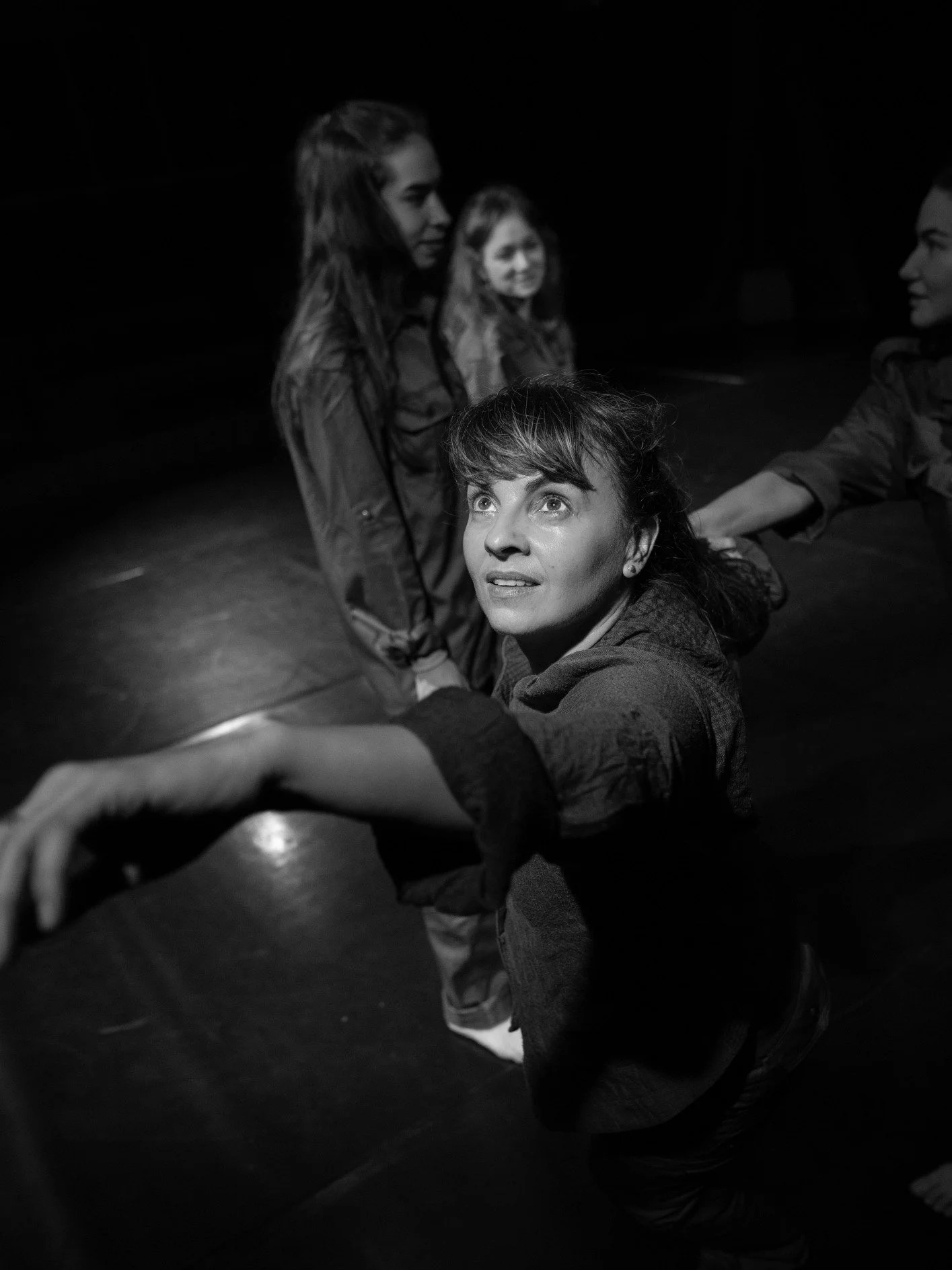 I'm thrilled to re-stage Apparatus for Alter Ego Festival next week! @theatrefestivalalterego Wish me luck as I dive in with the artists of @alma_alter_theatre , @studio_4xc , and @@bosquesdemimente!
Photo by @deblackstig featuring @petya_yosifova