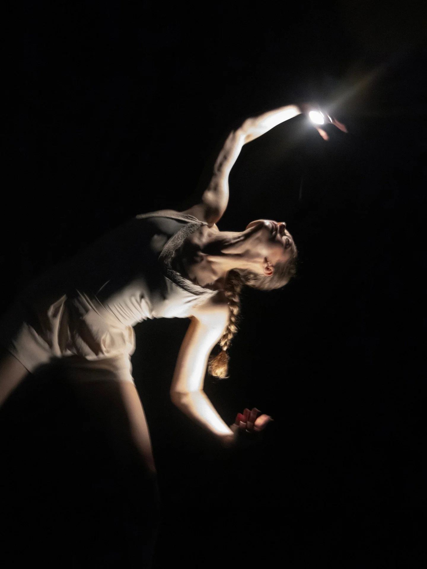 📖 Dig into "Solus" in Music City Review's new article about the piece. I'm really proud of this piece, and of how I was able to elaborate on the creation through this interview. Please read more via the link in my bio, or here: https://www