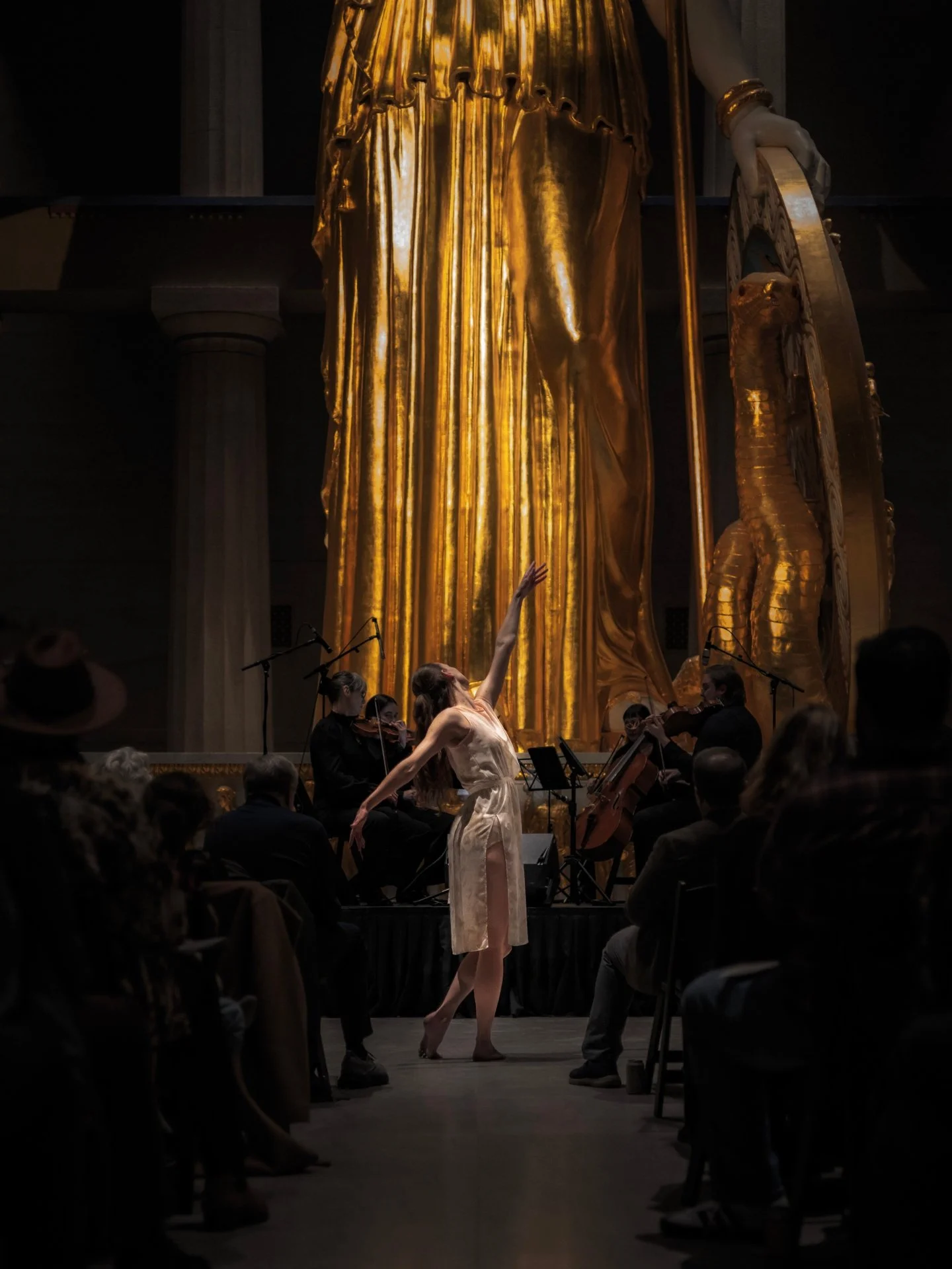 TODAY in Knoxville!!
🎻 THE GREAT SPACE at Laurel Theater 🎭 
Sunday, February 22th, 5:00pm
@bchakoianjonesmusic @nashville.chamber.music @laurel_theater
Link in bio + https://events.ticketleap.com/tickets/jubilee-community-arts/benjamin-jones-the-gr