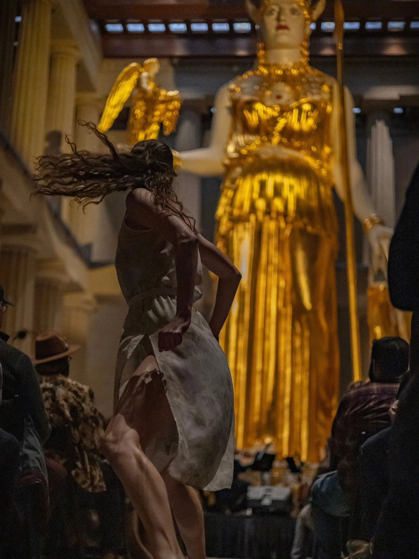 Tonight we take to the balconies of @arcadeartsnash to share @bchakoianjonesmusic 's "The Great Space" one more time! ☁️
🗓️ Saturday, April 11 at 7pm
🎨 Downtown Art Crawl 6pm-9pm
📍 Arcade Arts - 223 4th Ave N
FREE event, no pre-registrat