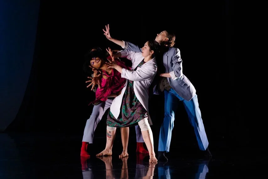 The Simulation by @amandareichert at @ozartsnashville 
Featuring @_lenin @used_bookstore @itsasia @somethingaboutdimples and writing by Emmalee Manes
Check us out at the Brave New Works Lab tonight + tomorrow!
🎟️🔗 in bio + https://www.ozartsnashvil