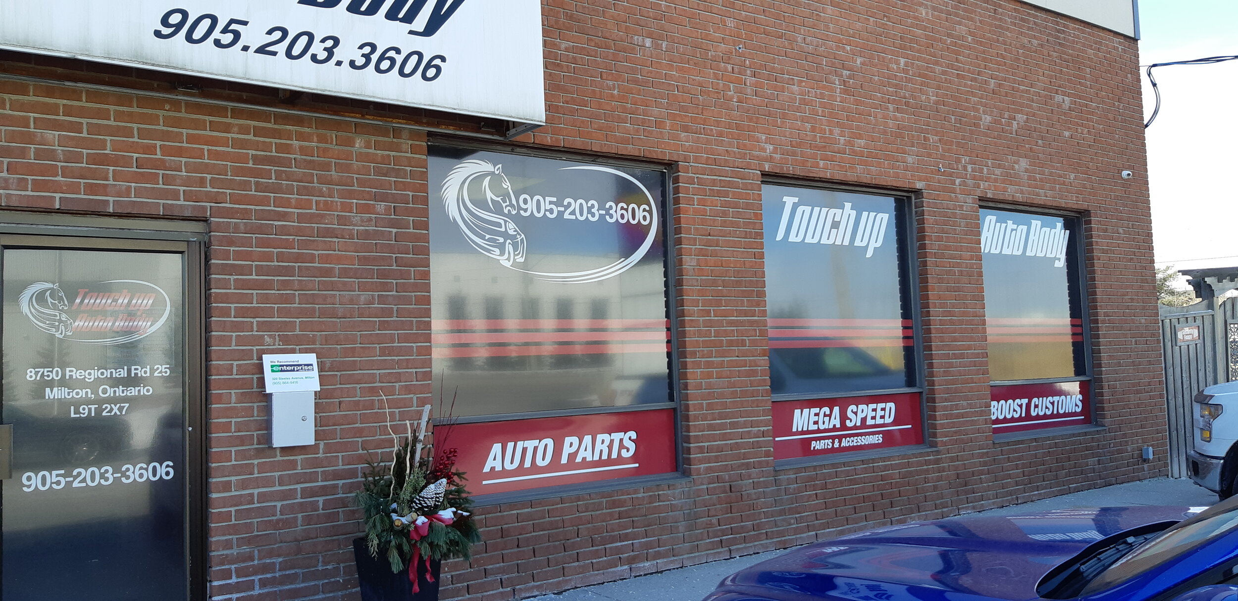 Miltown Signs and Graphcs- Touch up Auto-Window Graphics- Window perf-3M 2.jpg