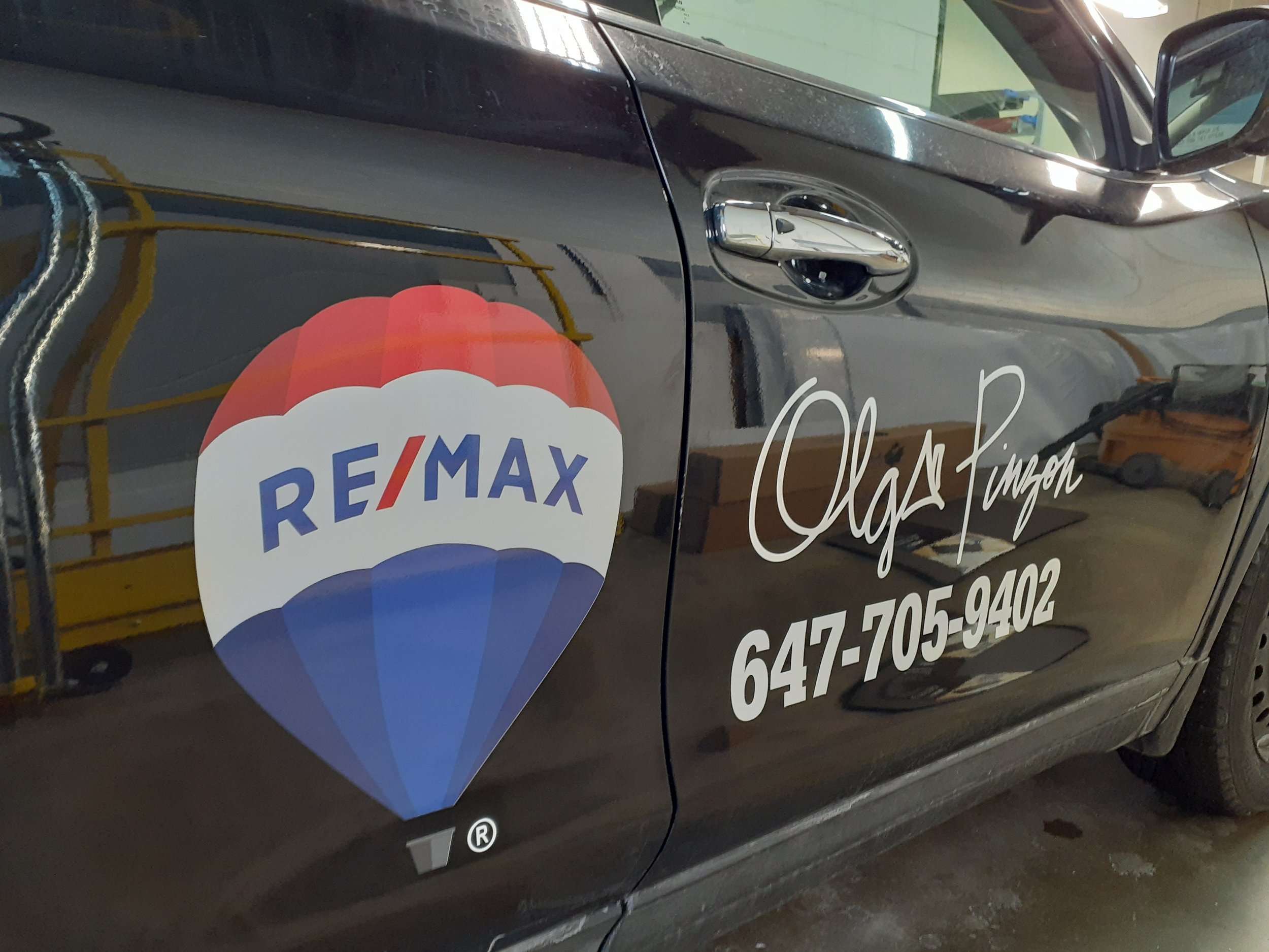 Miltown Signs creating unique advertisements using vehicles.  Real Estate agents have a unique way to stand out from the crowd with vehicle graphics showing their company branding.