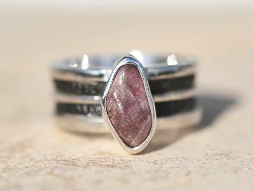 horsehair ring tourmaline