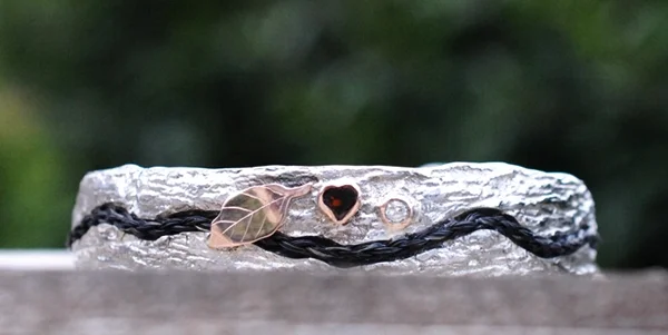 horsehair bangle woodland diamond