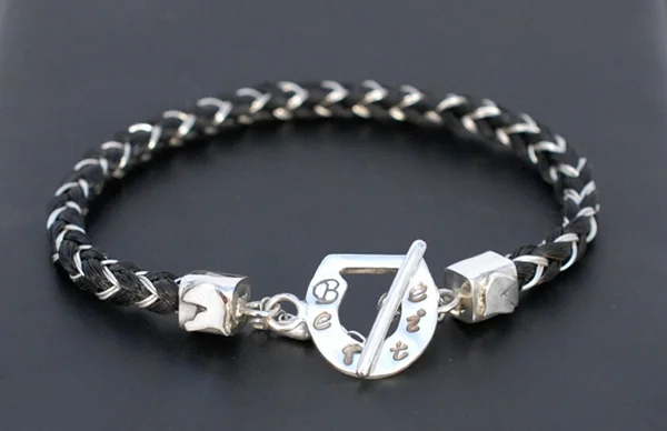 horsehair bracelet horseshoe clasp