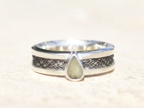 Flat Band and Hoof Stone in Silver or 9ct Gold