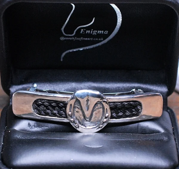 Barrette with Shod Hoof in Silver only