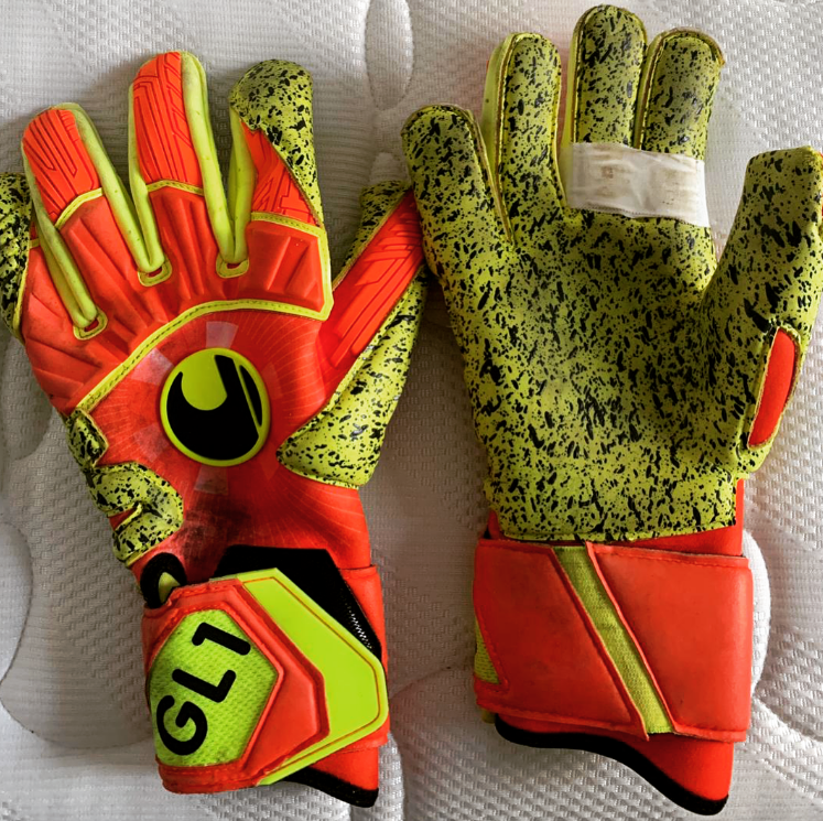 G. Larsonneur gants.PNG