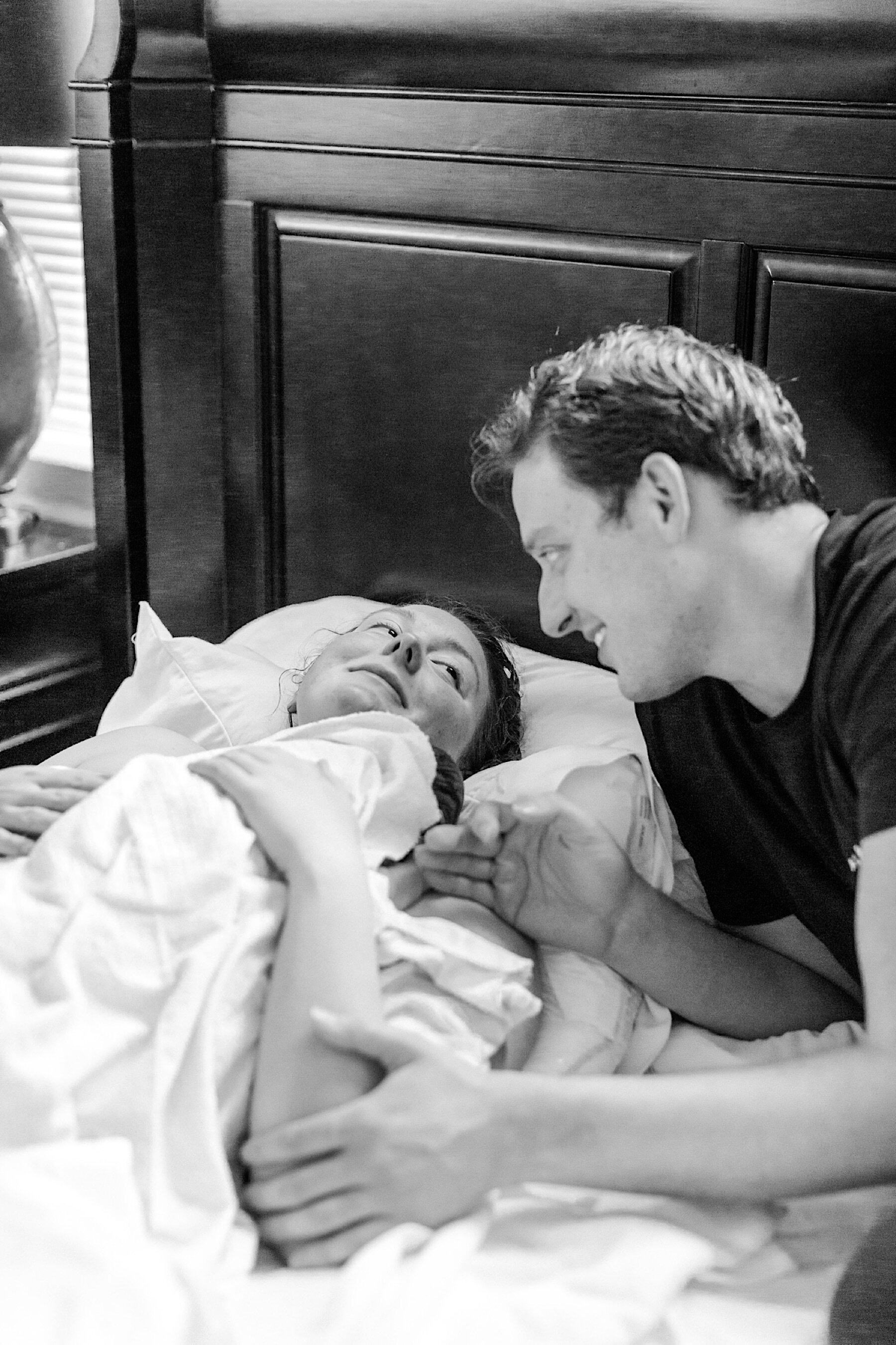 Unmedicated Birth Center First Time Mom Birth Story Photos Megan Kelsey-359.jpg