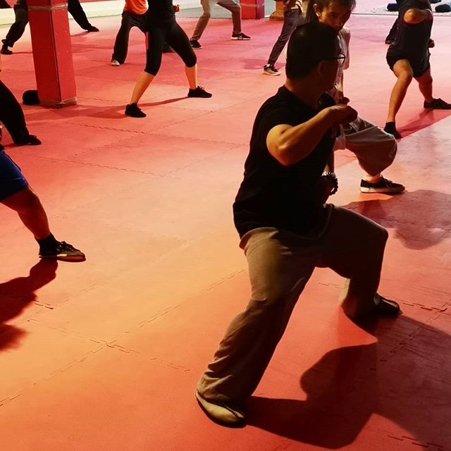 Good class tonight. Qi Gong and Tai Chi followed by Kung Fu. 
#health #fitnessmotivation #focused #shaolinkungfu #london #teamwork #stance #kungfu #martialarts #qigong @shifuhengwei