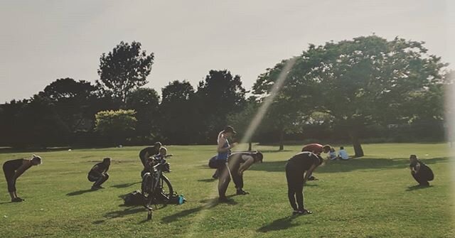 Good weather, good friends and students. Really lovely to see everyone in person!
#tanglong #outdoors #training #sunshine #lazyafternoon #friends #family #shaolin #gettogether #exercise #feelgood #behappy #fitness #mentalwellness #mentalwellbeing #ha