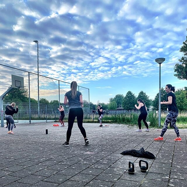 Come together girls!! @stootalkmaar 
#sport #gymtime #boxing #femaleboxing #alkmaar #sportalkmaar #alkmaarprachtstad #fit #fitnessmotivation #fitness #fitdutchies #fitgirl #fitmom #momlife #motivation #dedication #health #healthylifestyle #lifestyle 